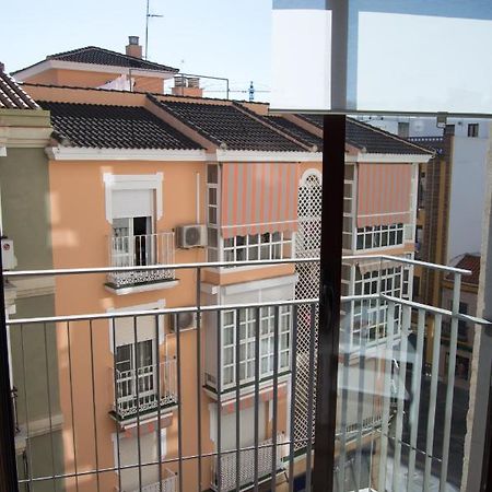 Luminoso Y Coqueto Apartamento En Malaga Exterior photo